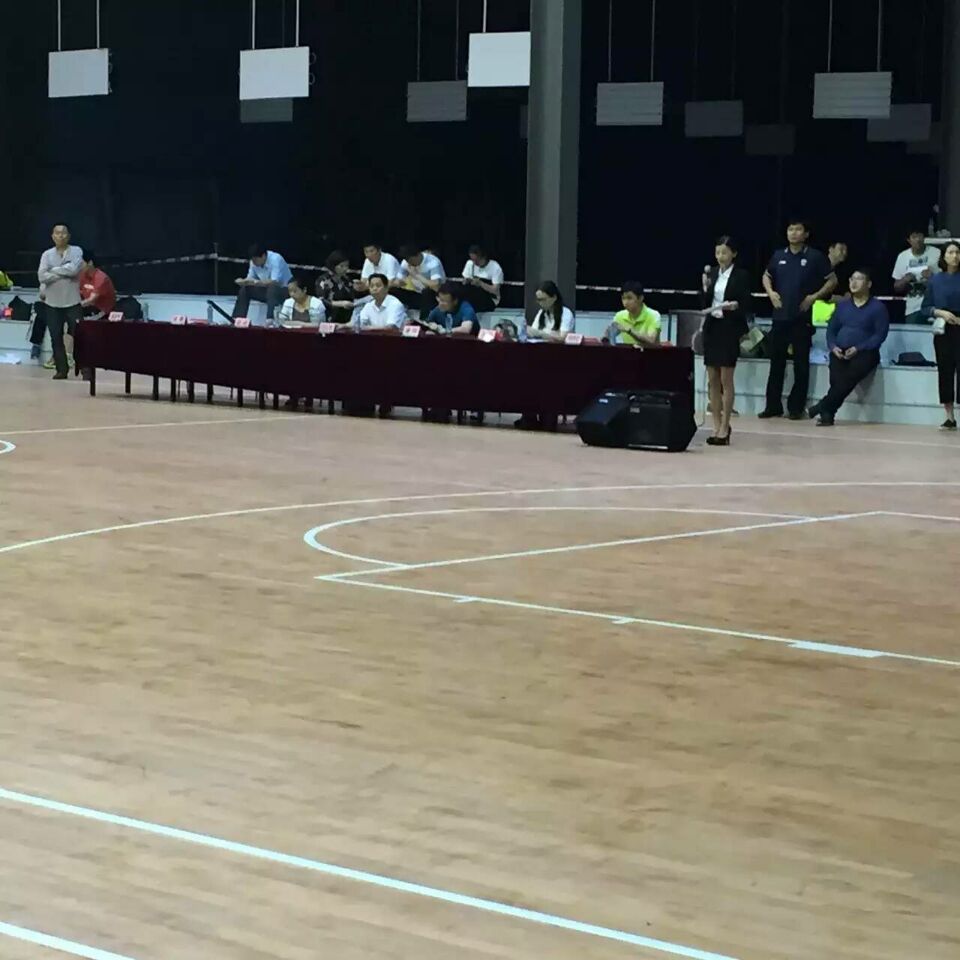 實(shí)木運(yùn)動(dòng)地板舊貌新顏保養(yǎng)攻略