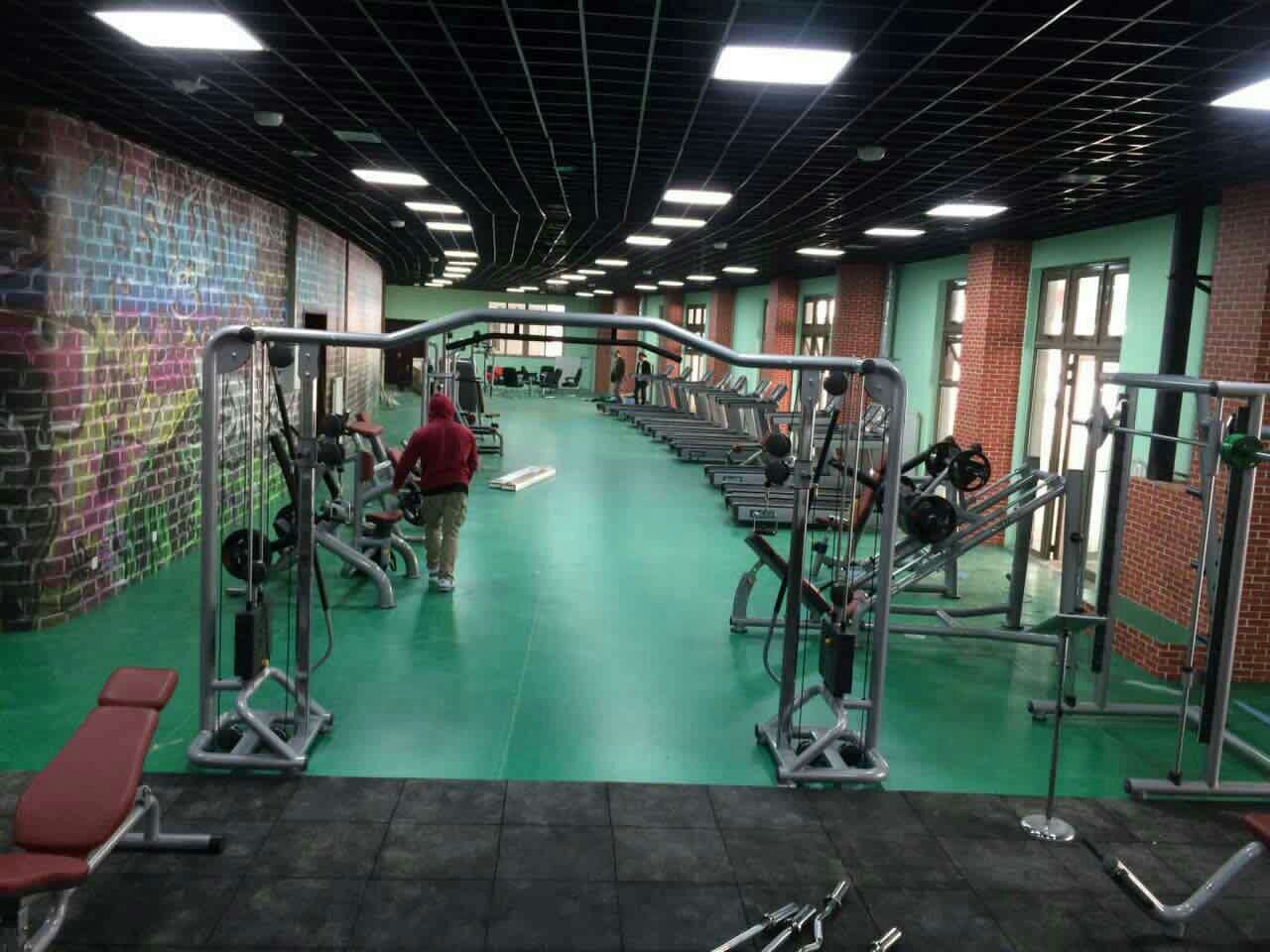 運(yùn)動(dòng)地膠