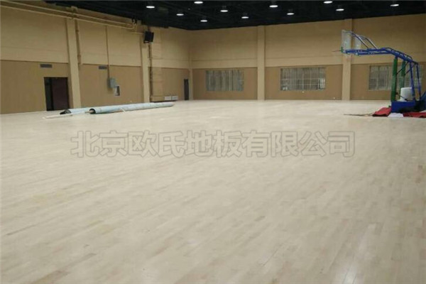 運(yùn)動(dòng)木地板