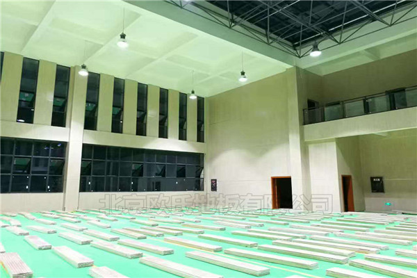 運(yùn)動(dòng)木地板