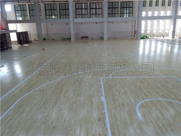 運(yùn)動(dòng)木地板