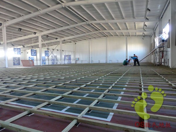 呼和浩特少年宮體育館籃球場運(yùn)動(dòng)木地板鋪設(shè)